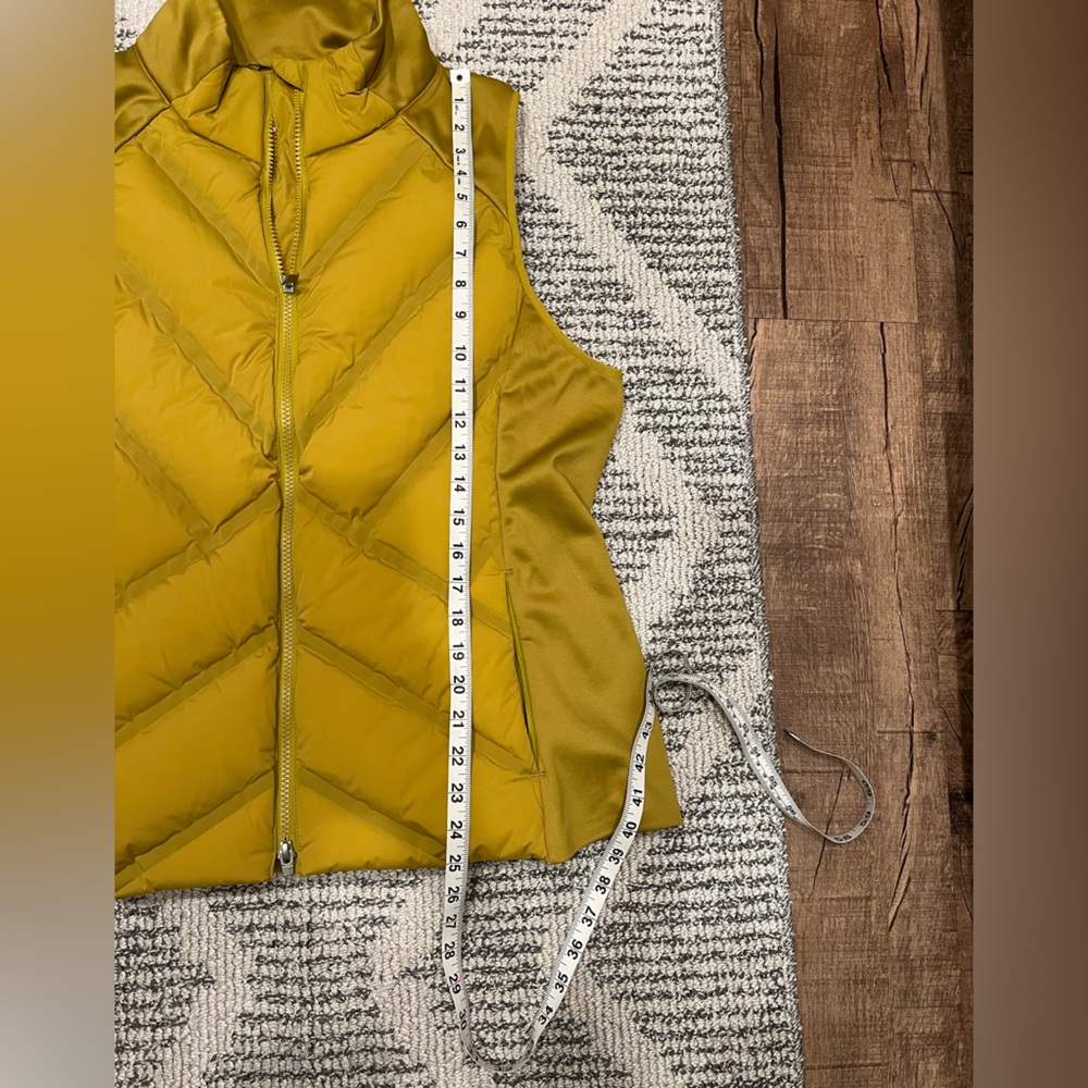 Athleta Inlet Mustard Yellow Vest - Picture 6 of 10